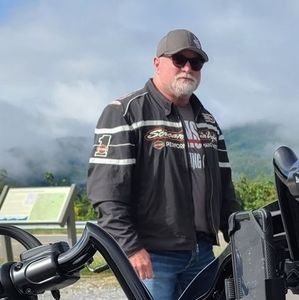 Meet your Posher, Joe